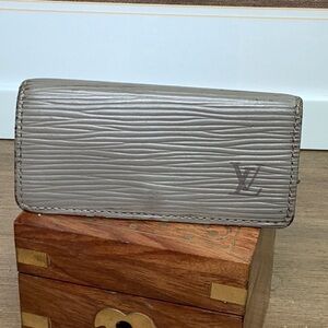 Louis Vuitton Epi Key Holder/ Key Case Taupe Leather